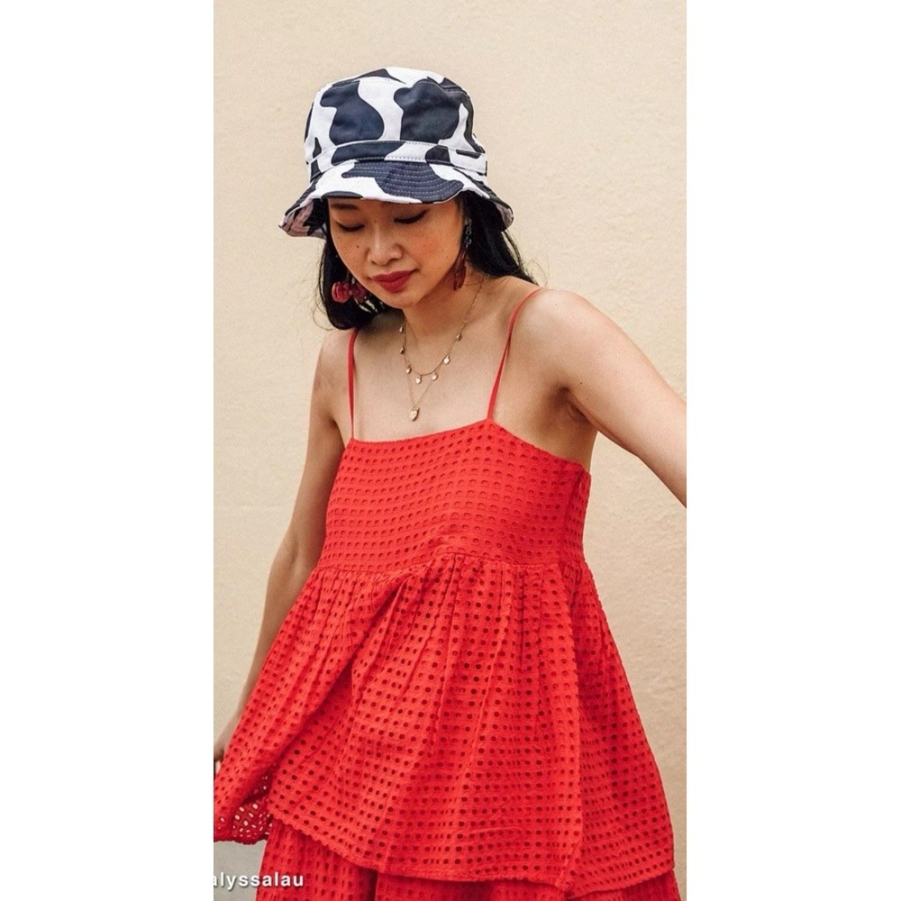 Urban Outfitters Eyelet Babydoll Top Womens 6 Red Tiered Ruffle Boho Cottagecore